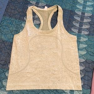 Lululemon Racerback race length swiftly